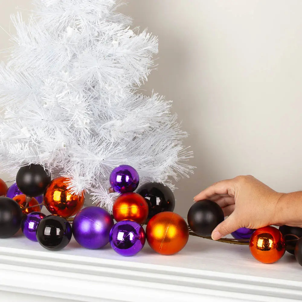 60" Halloween Round Ball Ornaments Garland