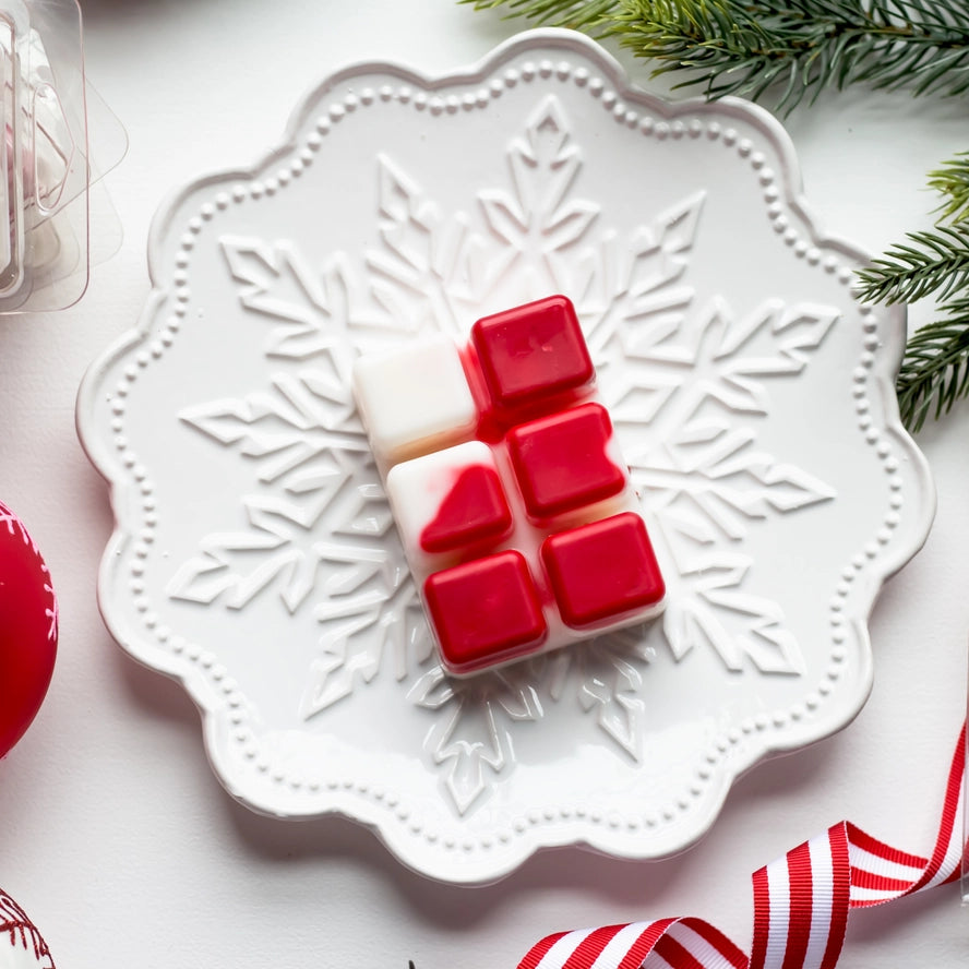 Merry & Bright Wax Melts - Red & White 3oz.